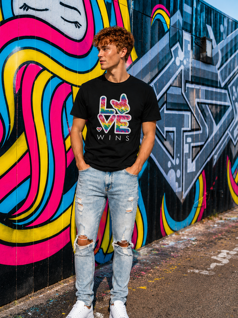 PRIDE Frenchie LOVE WINS - Unisex Standard Fit Tee